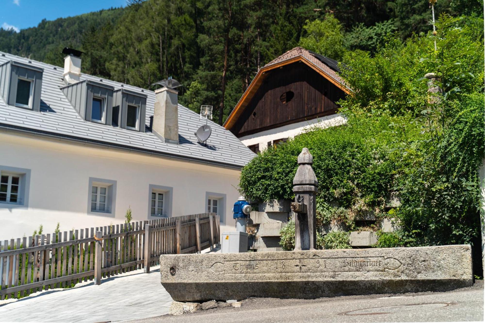 Apartments, Guest House & Historic Chalet Neuhaus San Sigismondo Exterior foto