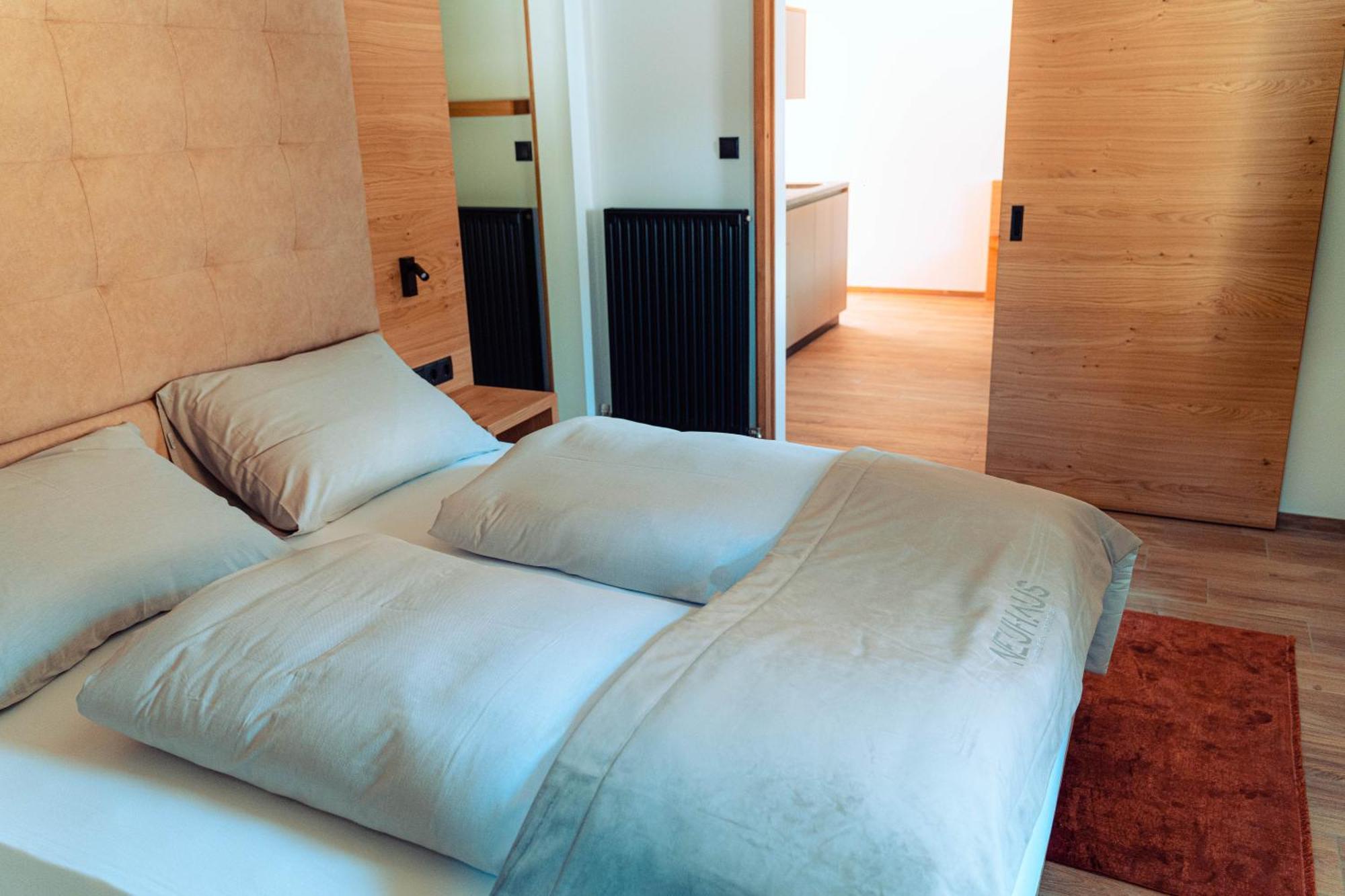 Apartments, Guest House & Historic Chalet Neuhaus San Sigismondo Exterior foto