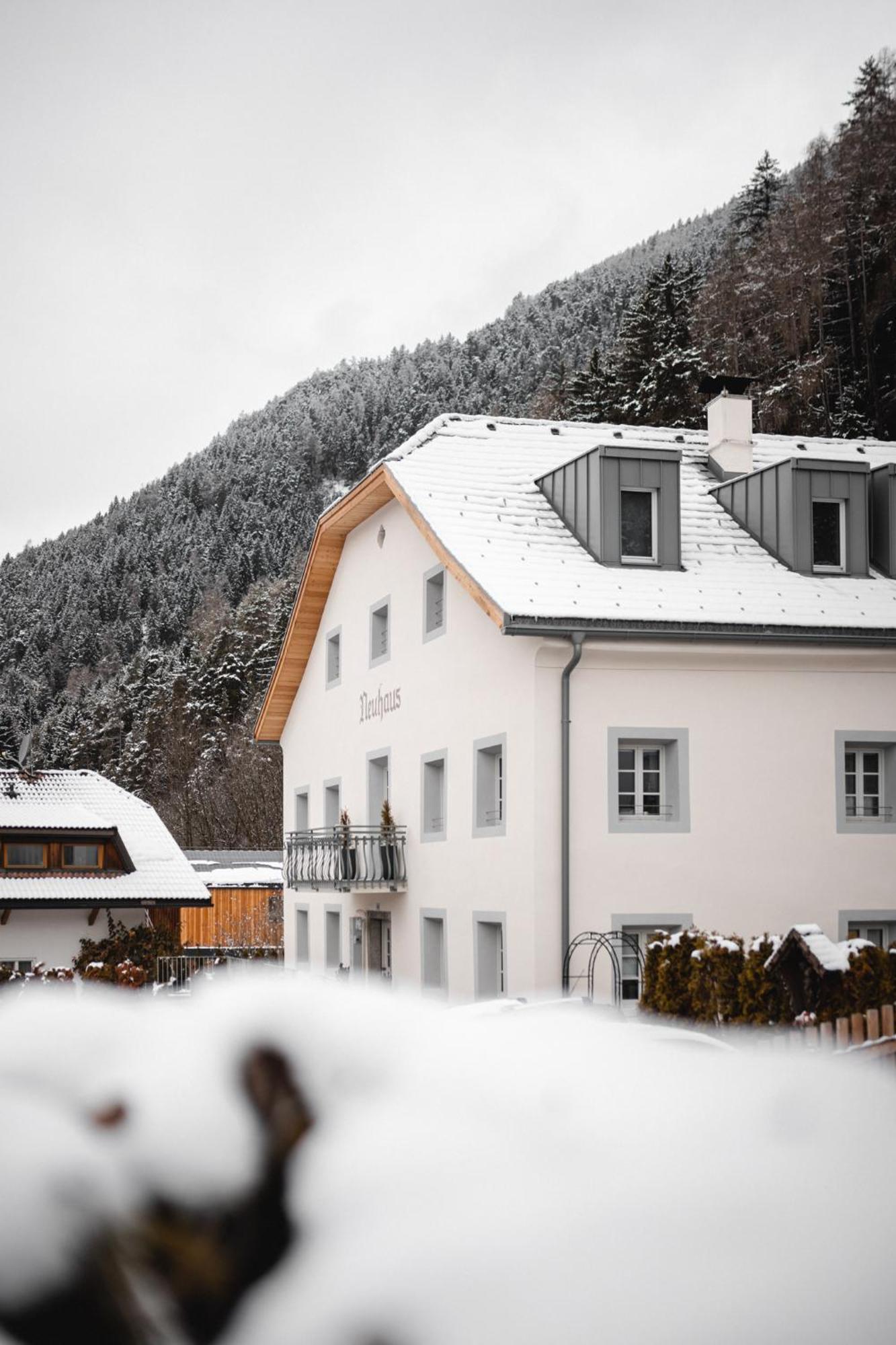 Apartments, Guest House & Historic Chalet Neuhaus San Sigismondo Exterior foto